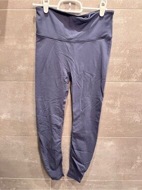 High-Waist Plum Active Leggings